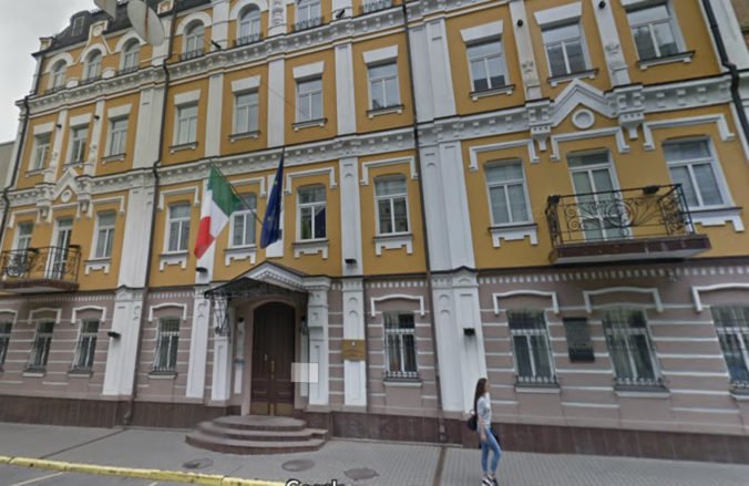 Taliansko chce ako prvá krajina EÚ znovu otvoriť svoje veľvyslanectvo v Kyjeve. Diplomacia musí zvíťaziť, hovorí Luigi Di Maio