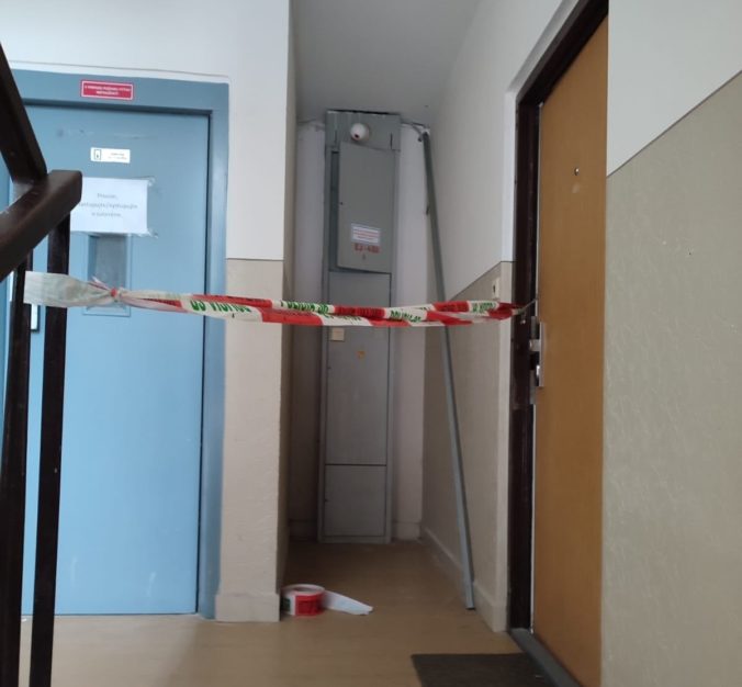 V Dubnici nad Váhom došlo k vražde, potenciálny vrah skončil v putách polície