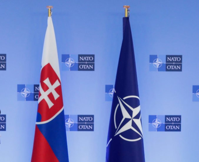 Prieskum ukázal, ako Slováci vnímajú NATO a väčšina podporuje aj rozmiestnenie vojsk na východe