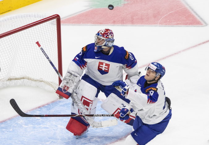Slovenskí hokejisti do 18 rokov sú po návrate medzi elitu spokojní, proti Dánom hrali zložito