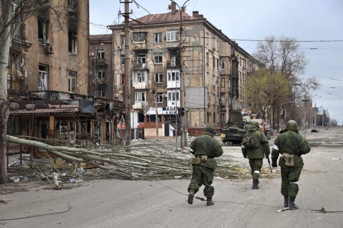 Ruskú armádu na Ukrajine stále brzdia environmentálne, logistické a technické problémy