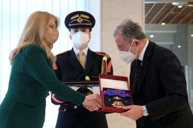 Prezidentka Zuzana Čaputová počas návštevy Talianska ocenila niekdajšieho prezidenta Romana Prodiho
