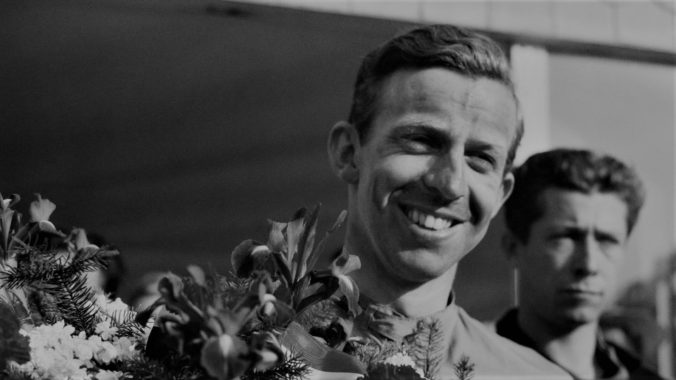 Zomrel úspešný pilot F1 Tony Brooks, Angličan s prezývkou „pretekársky zubár“ sa dožil rovných 90 rokov