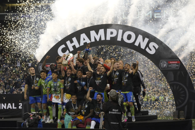 Rusnák sa stal šampiónom Ligy majstrov CONCACAF, Seattle triumfoval v súťaži ako prvý klub z MLS (video)