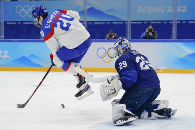 Juraj Slafkovský je európskou jednotkou pred draftom NHL, môže prekonať zápis Mariána Gáboríka