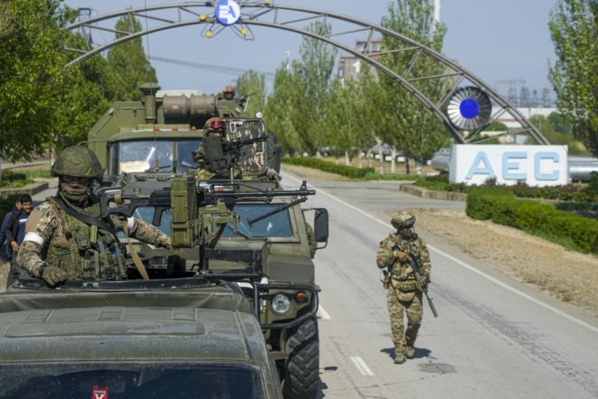 Rusmi dosadený starosta Enerhodaru bol zrejme terčom útoku, po výbuchu skončil v nemocnici