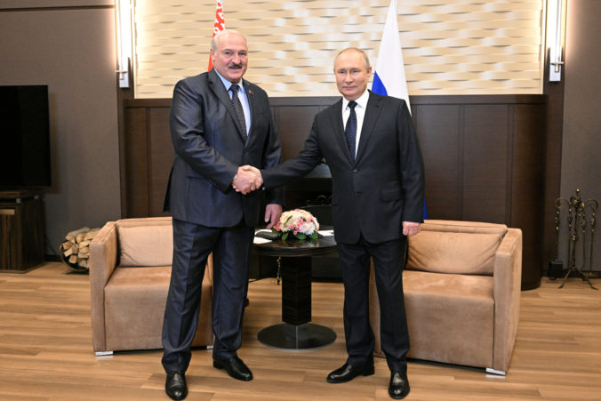 Lukašenko: Poľsko si chce privlastniť západnú časť Ukrajiny. Kyjev bude ešte prosiť, aby sme im s Ruskom pomohli