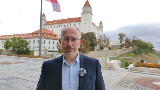 Kremský obhajuje Matovičove rokovanie s fašistami. Tvrdí, že téma sa zbytočne nafukuje