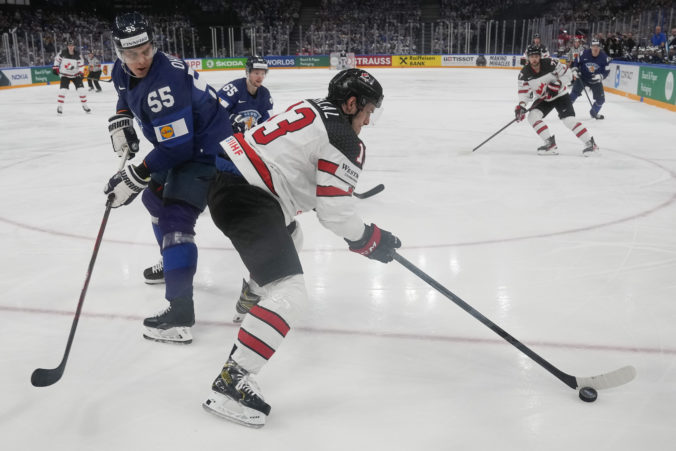 Kanada vo finále MS v hokeji 2022 vyrovnala z 1:3 na 3:3, ale Fínsko rozhodlo v predĺžení