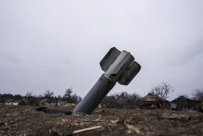 Ukrajincom postačia aj rakety s doletom 70 kilometrov, odkázal Zelenského poradca Američanom