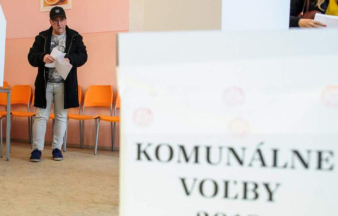 Župné a komunálne voľby na Slovensku budú 29. októbra Župné a komunálne voľby na Slovensku budú 29. októbra