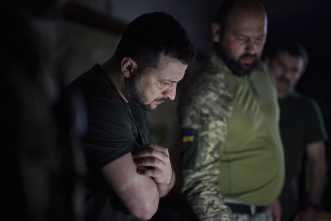 Ukrajinci utrpeli značné straty v bitke o Sjevjerodoneck. Potrebujeme protiraketové zbrane, odkázal Zelenskyj Západu (video)