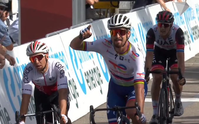 Sagan sa po triumfe na pretekoch Okolo Švajčiarska nezapojil do boja o víťazstvo, do cieľa dorazil prvý Impey