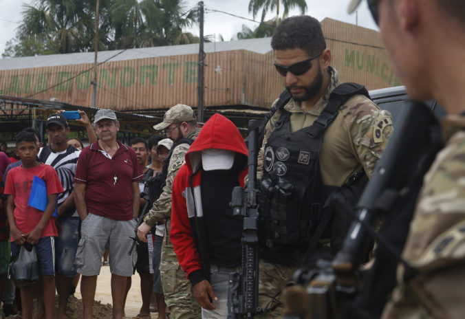 Polícia zatkla v prípade vraždy britského novinára v Amazónii už troch ľudí