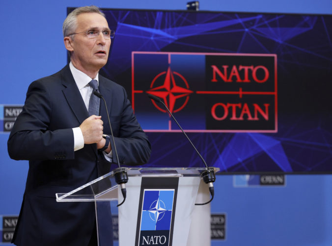 Vojna na Ukrajine môže trvať roky, ale nesmieme poľaviť, varuje šéf NATO Stoltenberg