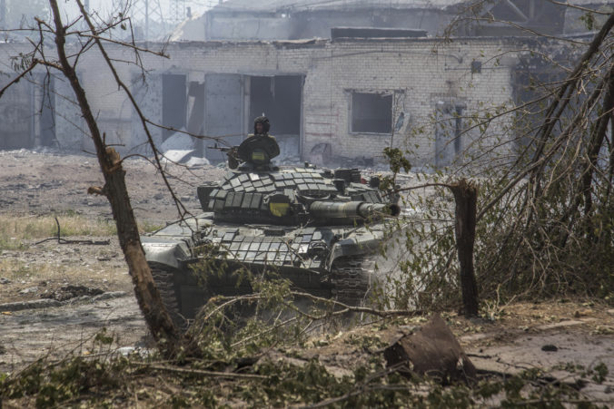 Ukrajinská armáda sa sťahuje zo Sjevjerodonecka, jej presun potrvá niekoľko dní
