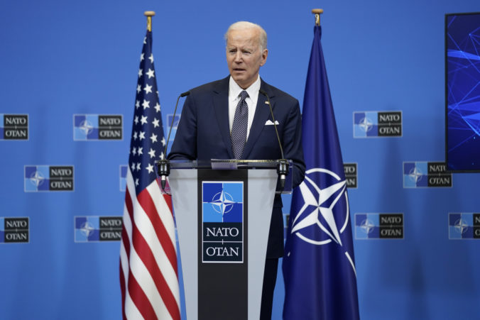 USA posilnia svoju vojenskú prítomnosť v Európe a Biden prisľúbil, že NATO bude pripravené odolať všetkým hrozbám z Ruska