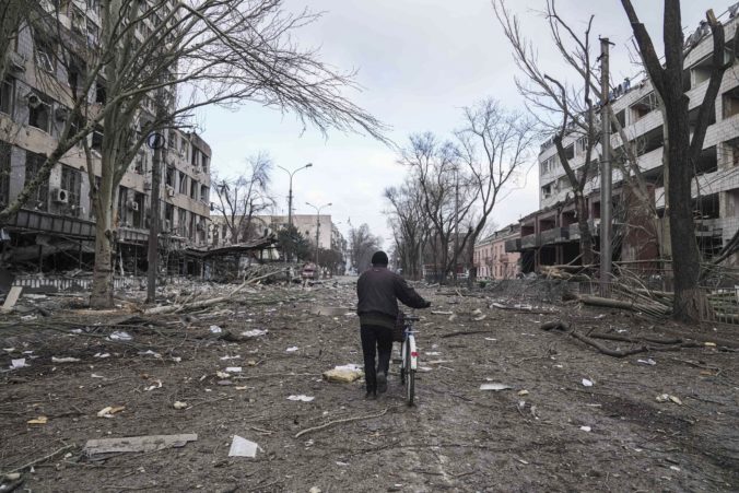 Obnova Mariupoľa môže podľa starostu Bojčenka trvať až desať rokov a vyžiada si vyše 14 miliárd dolárov