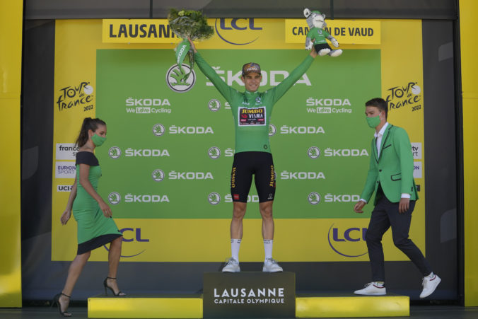 Saganovi v 8. etape Tour de France 2022 odtrhli prehadzovačku, van Aert mieri za triumfom v bodovacej súťaži (video+foto)