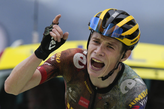 Tour de France 2022: Pogačar prišiel v 11. etape o žltý dres, novým lídrom pretekov je Vingegaard