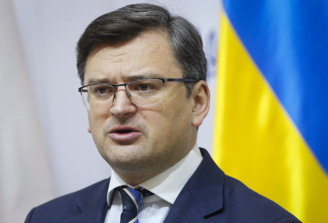 Ukrajina chce úplne oslobodiť južné územia. Kuleba verí, že väčšina ľudí potom spáli svoje ruské pasy