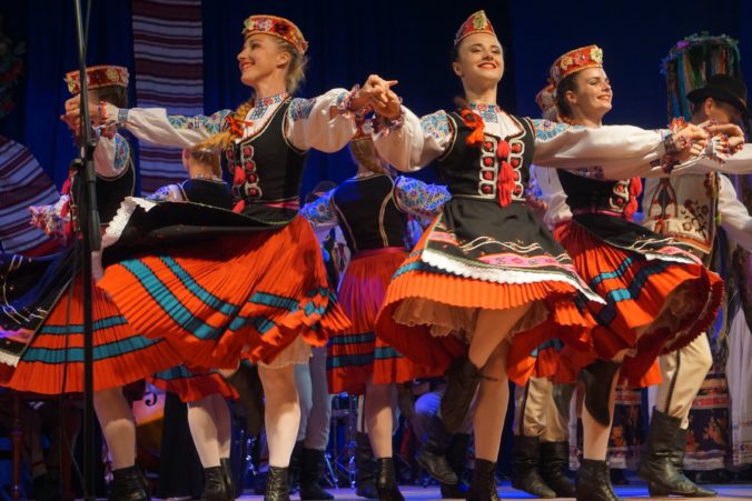 Šarišské slávnosti piesní a tancov v Raslaviciach sa tento rok uskutočnia v netradičnom termíne