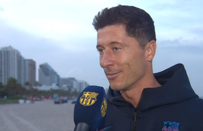 Lewandowski sa pripojil k FC Barcelona v Miami, prestup z Bayernu Mníchov spečatí po lekárskej prehliadke (video)