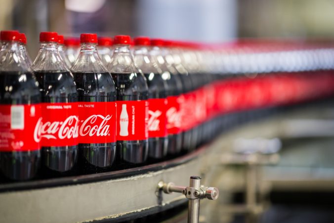 Spoločnosť Coca-Cola HBC Česko a Slovensko navýšila od júla mzdy v priemere o 6 %