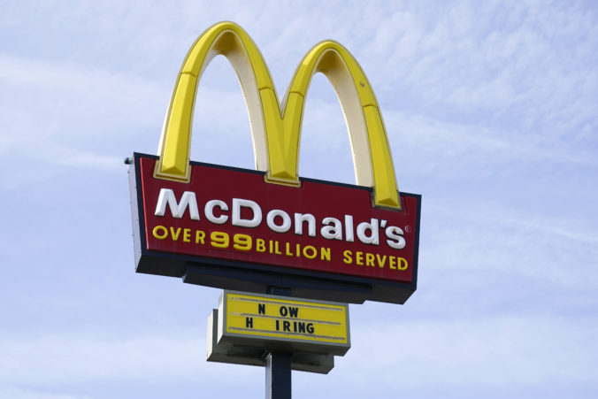 McDonald’s opäť otvorí svoje prevádzky na Ukrajine, ide o snahu aspoň symbolicky navodiť pocit normálneho života