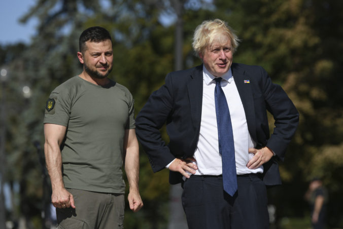 Boris Johnson pricestoval v Deň nezávislosti Ukrajiny do Kyjeva, je to jeho tretia návšteva mesta od začiatku vojny