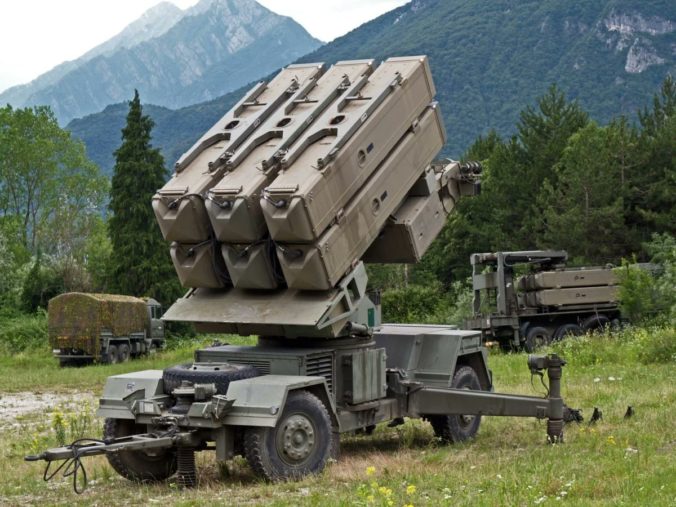 Španielsko podá Ukrajine pomocnú ruku, pošle jej protilietadlovú batériu aj obrnené vozidlá