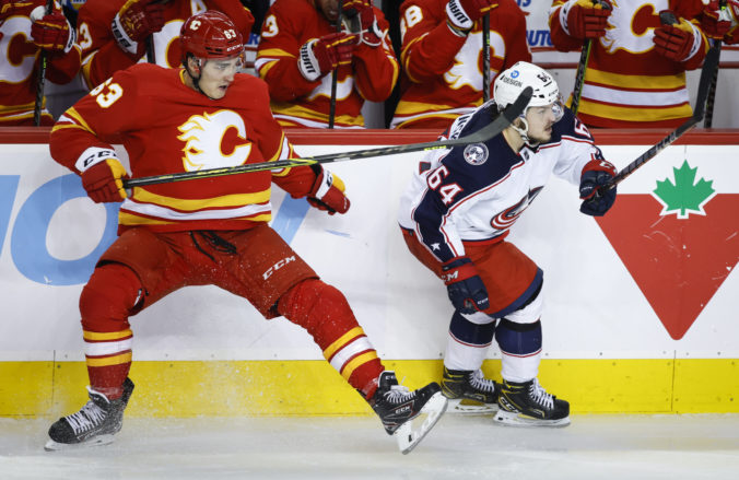 Tím Calgary Flames by mal podpísať zmluvu s Adamom Ružičkom, píše zámorský expert