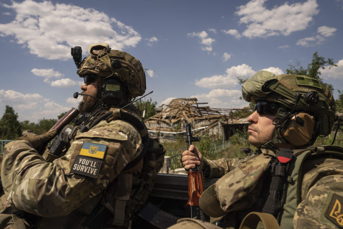 Ukrajinskej armáde sa darí na juhu krajiny, vďaka strelám vzduch-zem HARM ničí ruskú protivzdušnú obranu