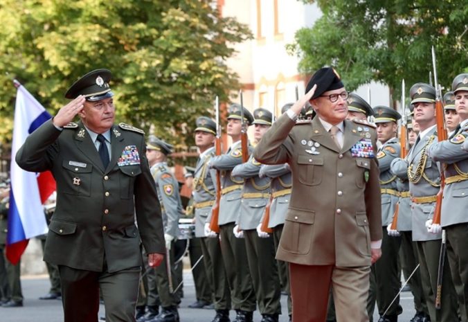 Na Slovensko zavítal aliančný operačný veliteľ s delegáciou, rokoval s generálom Zmekom