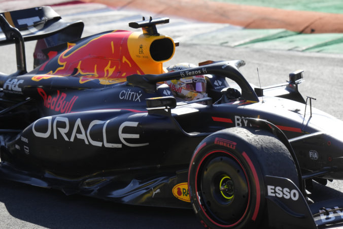 Verstappen si pripísal na VC Talianska jedenásty triumf v sezóne, Ferrari skúšalo s Leclercom inú stratégiu (foto)