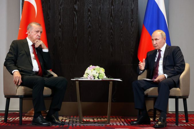 Putin sa usiluje čím skôr ukončiť vojnu na Ukrajine, tvrdí Erdogan