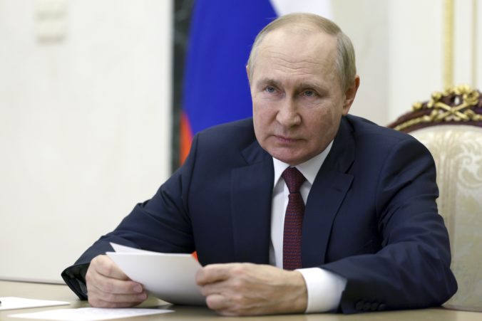 Putin podpísal dekréty, ktorými uznal ukrajinskú Chersonskú a Záporožskú oblasť za nezávislé územia