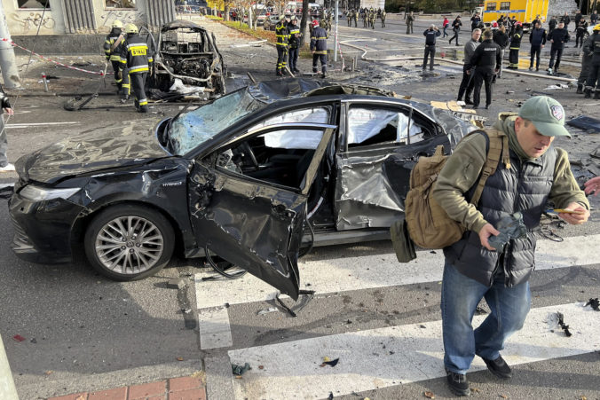 Eurokomisia odsúdila barbarské útoky na civilistov v Kyjeve a ďalších mestách, Poľsko volá po sprísnení sankcií (foto)