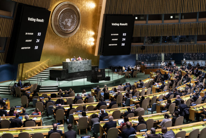 Valné zhromaždenie OSN odsúdilo ruskú anexiu okupovaných území na Ukrajine, proti rezolúcii boli iba štyri krajiny