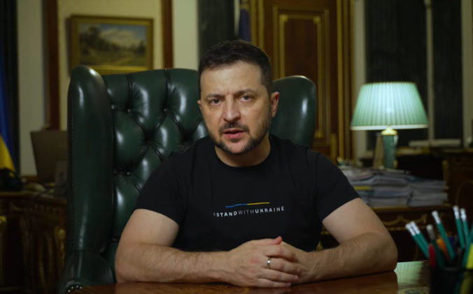 Zelenskyj obvinil Červený kríž z nečinnosti a vyzýva ich, aby išli na misiu do väznice v Olenivke (video)