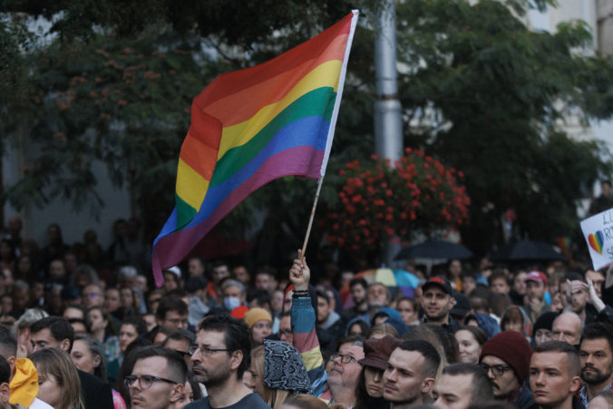 Europarlament bude rokovať o návrhu rezolúcie, ktorá odsudzuje zločiny z nenávisti voči LGBTI+
