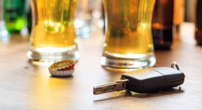 Takmer 14 percent Slovákov a Sloveniek priznalo, že niekedy šoférovali pod vplyvom alkoholu