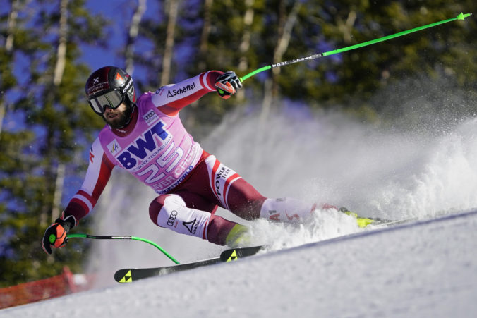 Úvod do novej sezóny vo Svetovom pohári v zjazdovom lyžovaní komplikuje teplé počasie, organizátori rušia štart za štartom