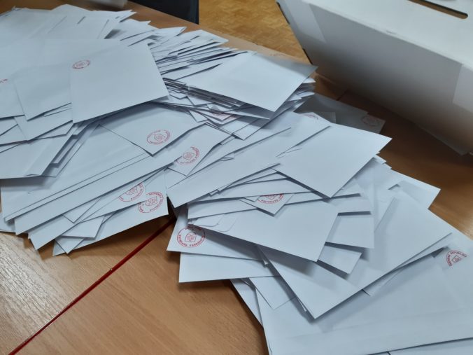 Na osem postov župana si vo voľbách trúfa 76 kandidátov, najviac ich je v Košickom kraji