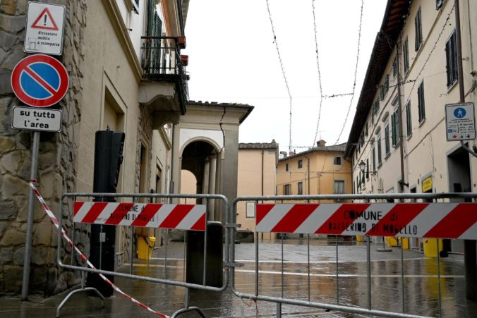 Taliansko zasiahlo zemetrasenie, museli evakuovať zdravotnú kliniku