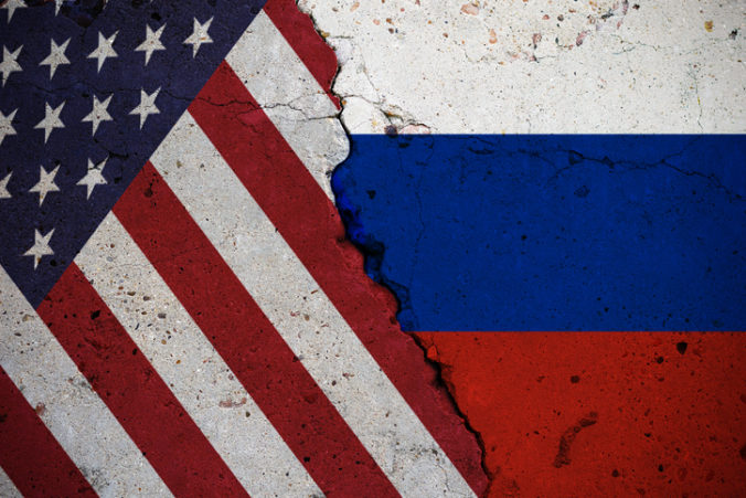 Za podporu ruskej armády vo vojne na Ukrajine uvalili USA sankcie na ľudí a firmy po celom svete