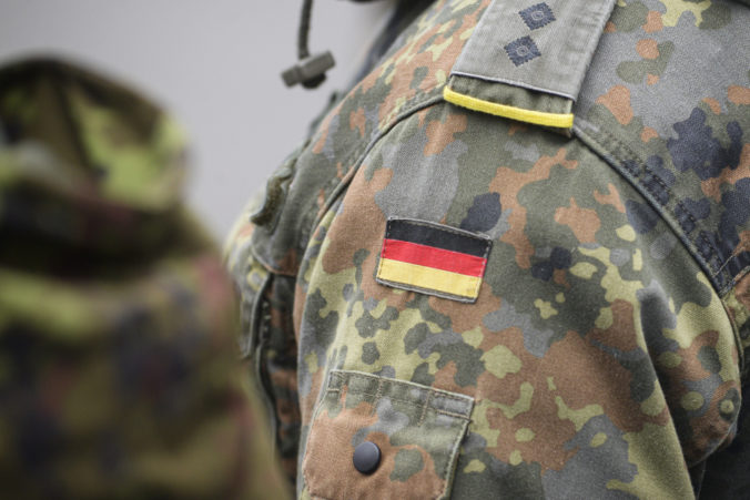 Bývalého nemeckého dôstojníka v zálohe odsúdili za špionáž pre Rusov, dostal rok a deväť mesiacov väzenia podmienečne