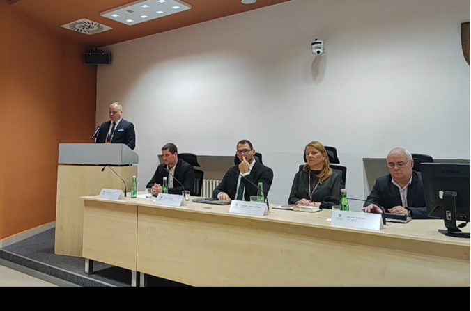 Predseda a poslanci Bratislavského kraja zložili sľub. Mojou prioritou zostane školstvo, povedal Droba (video)