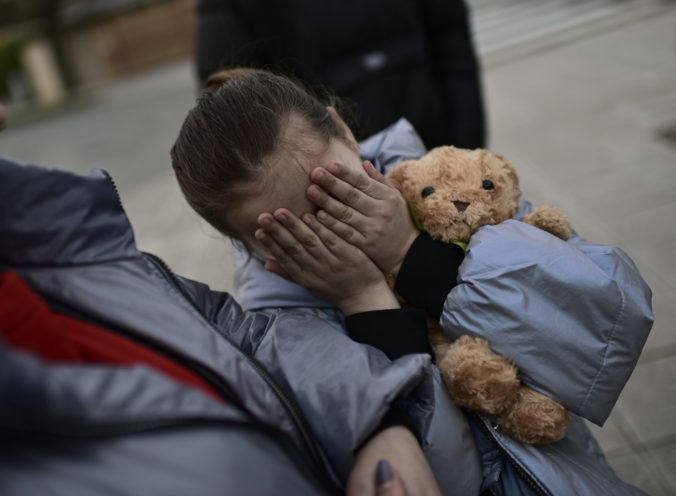 Nezvestných detí na Ukrajine pribúda, viac ako 12-tisíc malo byť odvlečených do Ruska