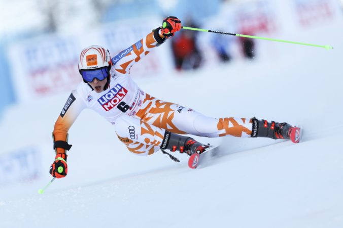Fantastická Vlhová zvíťazila v prvom kole obrovského slalomu v talianskom Sestriere